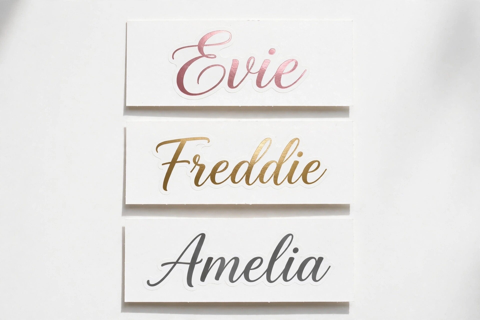 Vinyl name label decor. Ideal for water bottles, books, lunch boxes etc