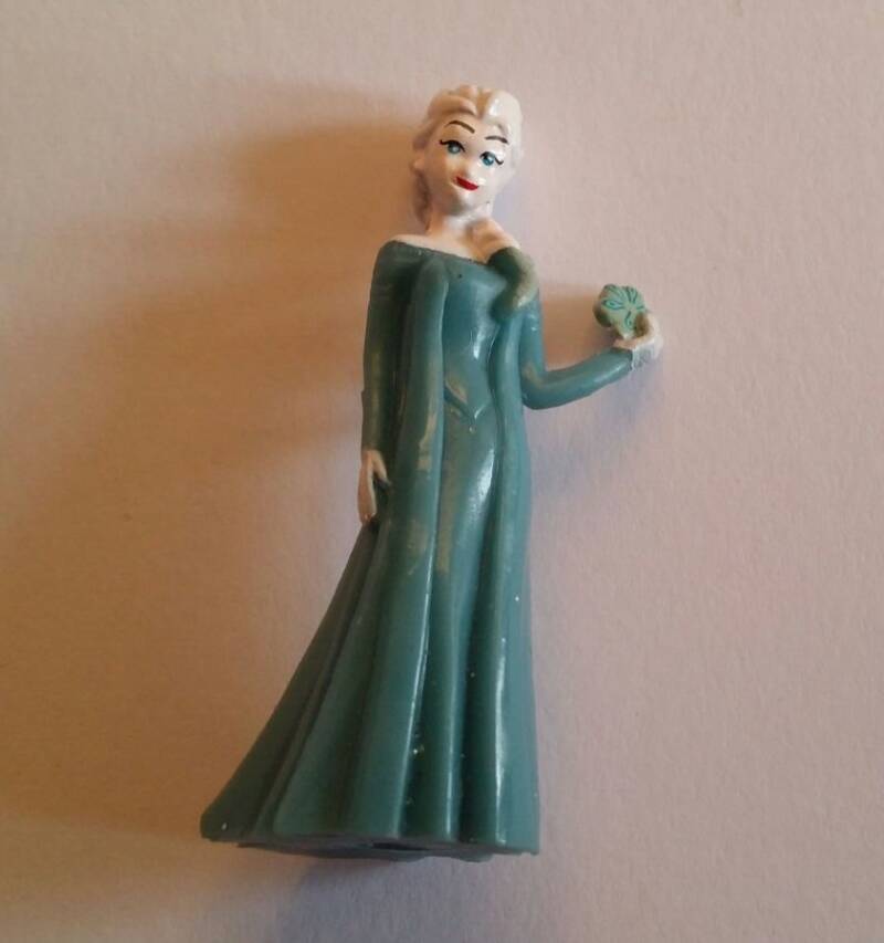 Fr0zen - Figurina Elsa 4cm