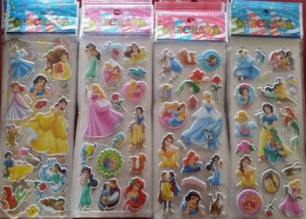 Adesivi rimovibili 3D Principesse - 1 foglio