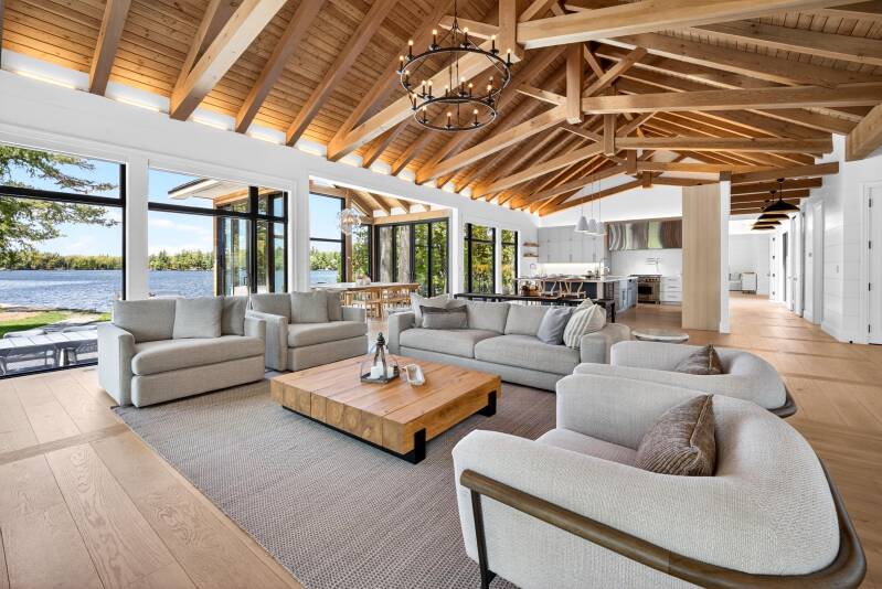 real-estate-photography-walk-through-video-drone-photography-3d-tours-6-standard.jpg