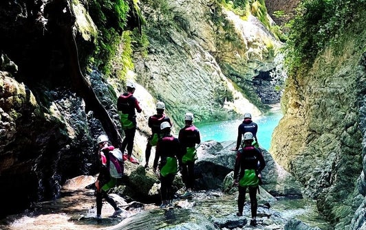 Canyoning Team Building