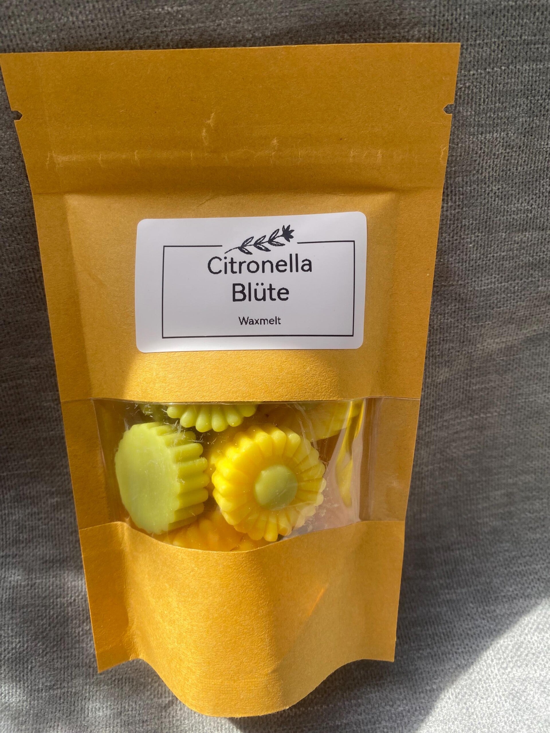 Citronella Blüte