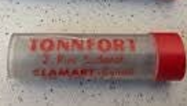 Lot de 12 pierres 15 mm avec poussoir pour canons T2 à briquet