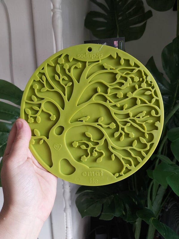 SodaPup Lickmat Tree of Life with Suction – Green