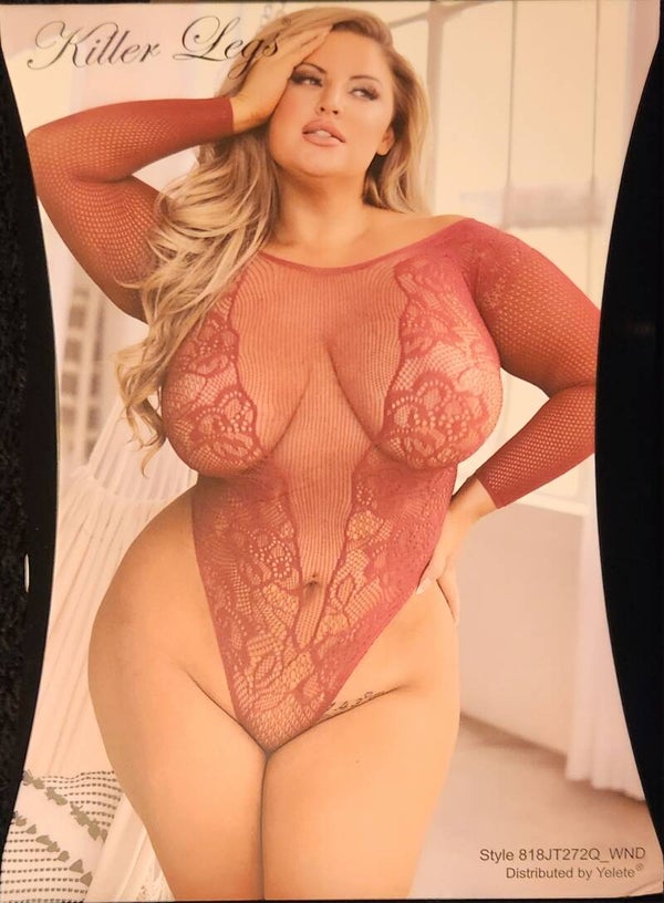 KILLER LEGS PLUS SIZE STRIKING LACE FISHNET SET