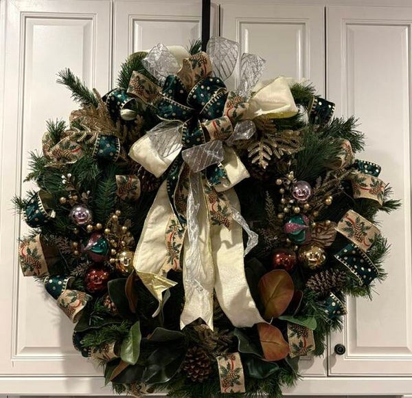 36" Evergreen Elegance – A Woodland Christmas Statement