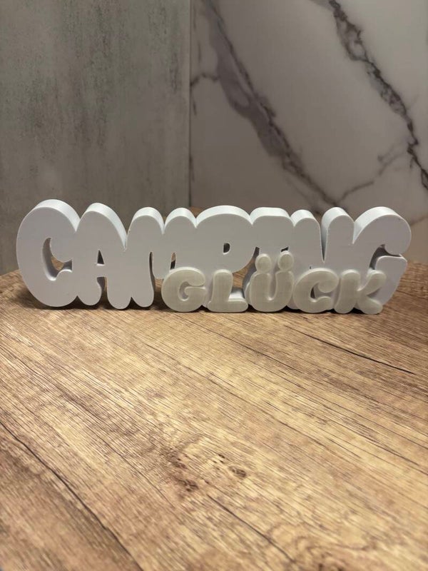 Camping Glück – 3D-gedrucktes Dekoschild für Camper & Vanlife-Fans