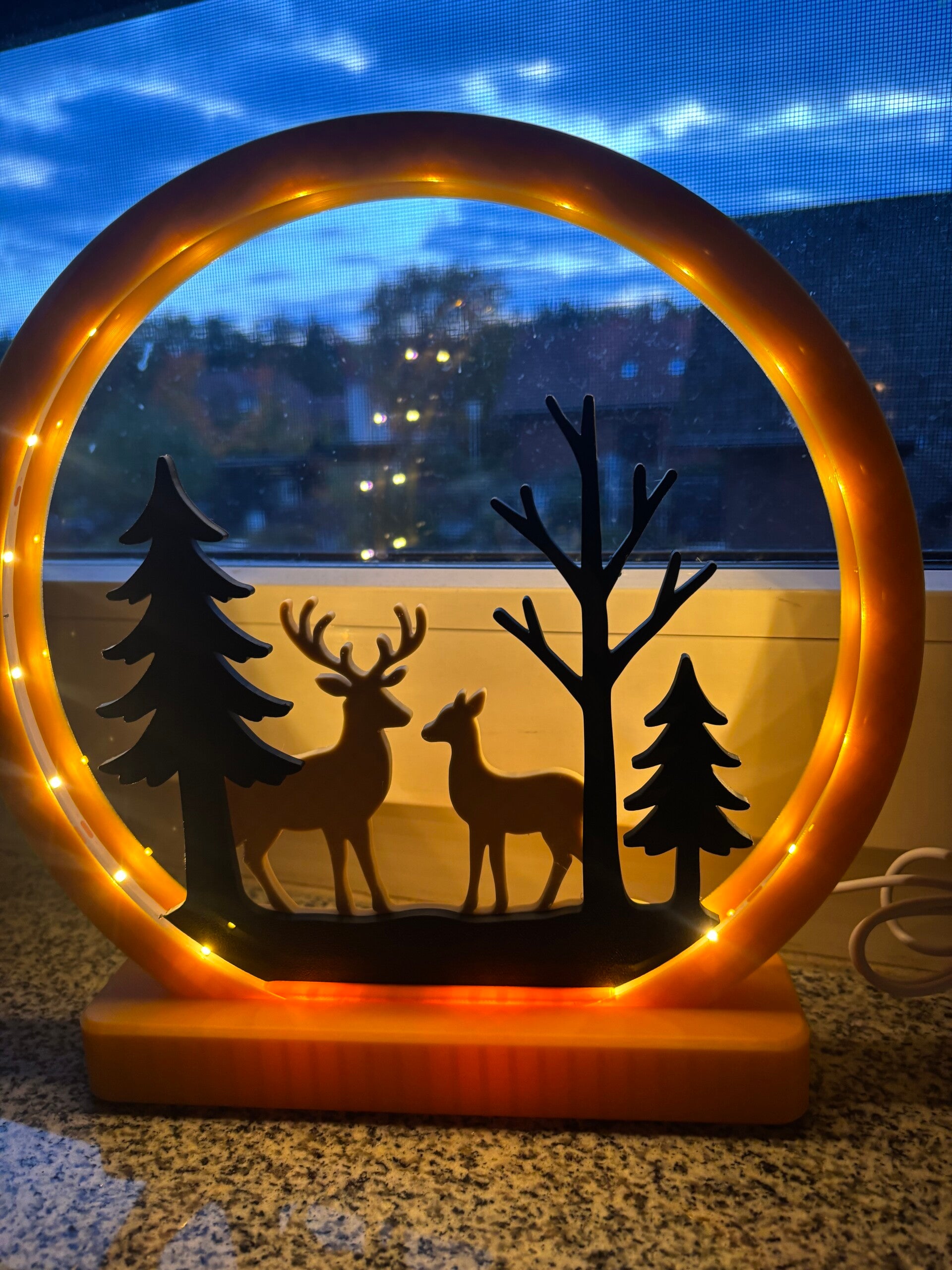 Lichtring Winter | LED Weihnachtsdeko mit Rehen | Warmweiß | Fensterbank Deko | Skandinavische Winterdeko | Handgemacht 3D Druck