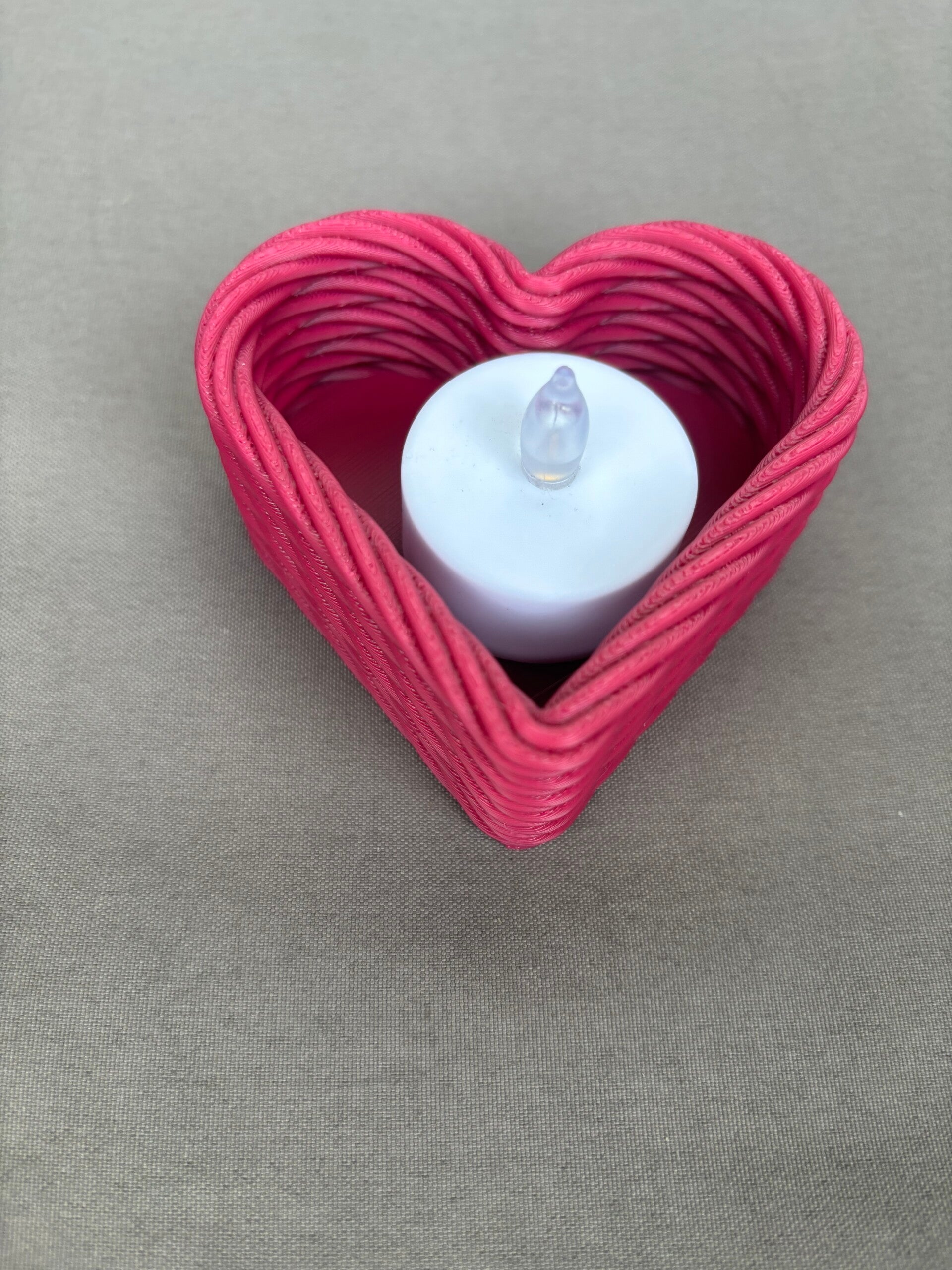 Herz Teelichthalter 3D-Druck – Romantische Deko, Kerzenhalter in Herzform, Farbwahl möglich