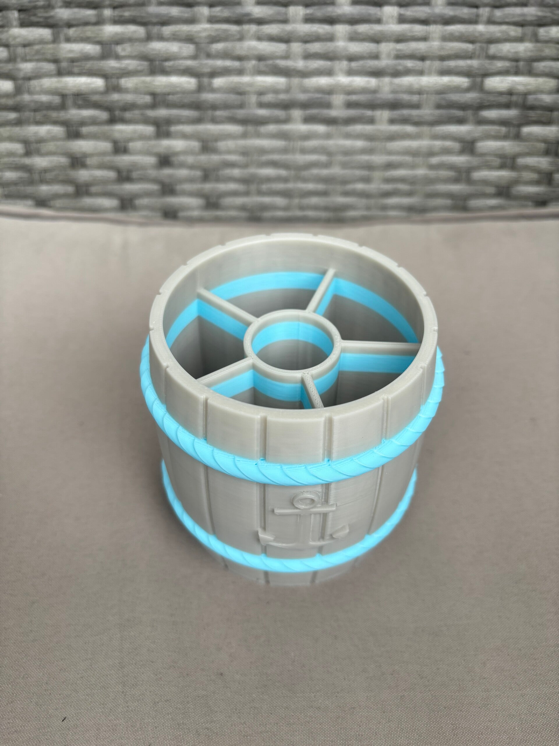 Maritimer Organizer Fass – Make-up Pinselhalter & Badaufbewahrung mit Anker