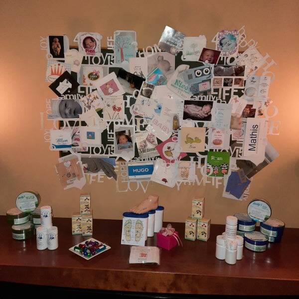 Eeen compillage van 52 baby geboortjekaartjes 