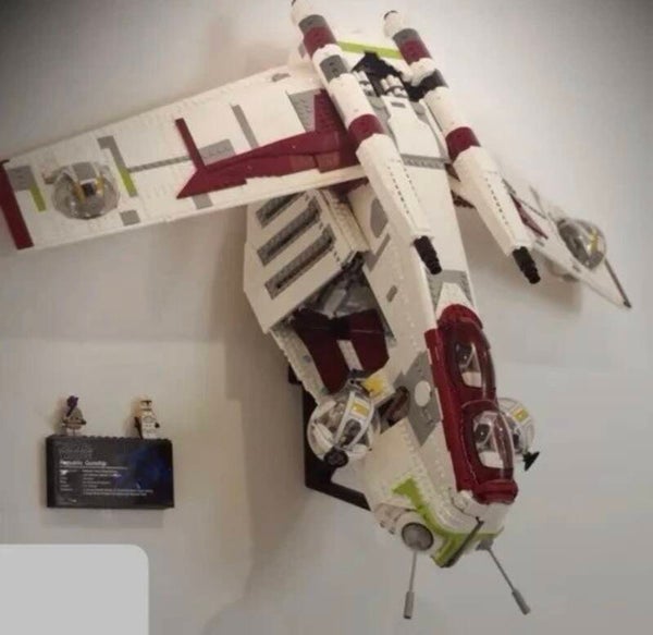 Wall Mount Display Stand for Lego 75309 Republic Gunship Star Wars