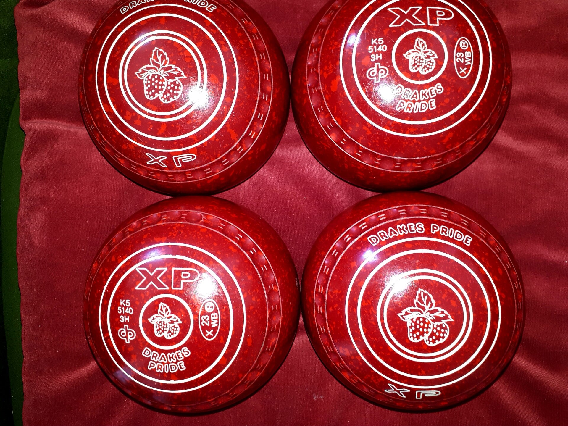 Drakes Pride XP bowls Size 3