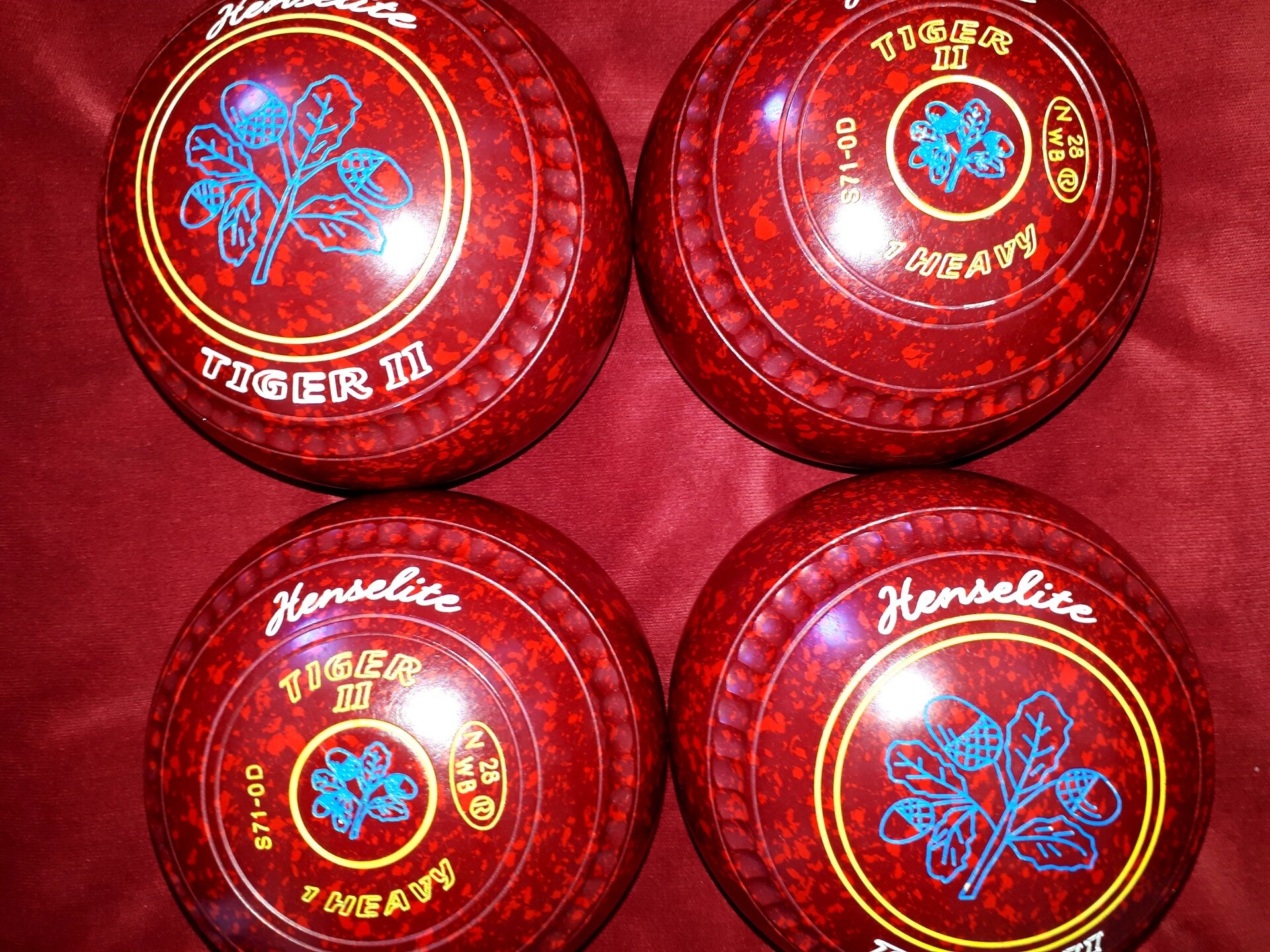 Henselite Tiger II bowls Size 1