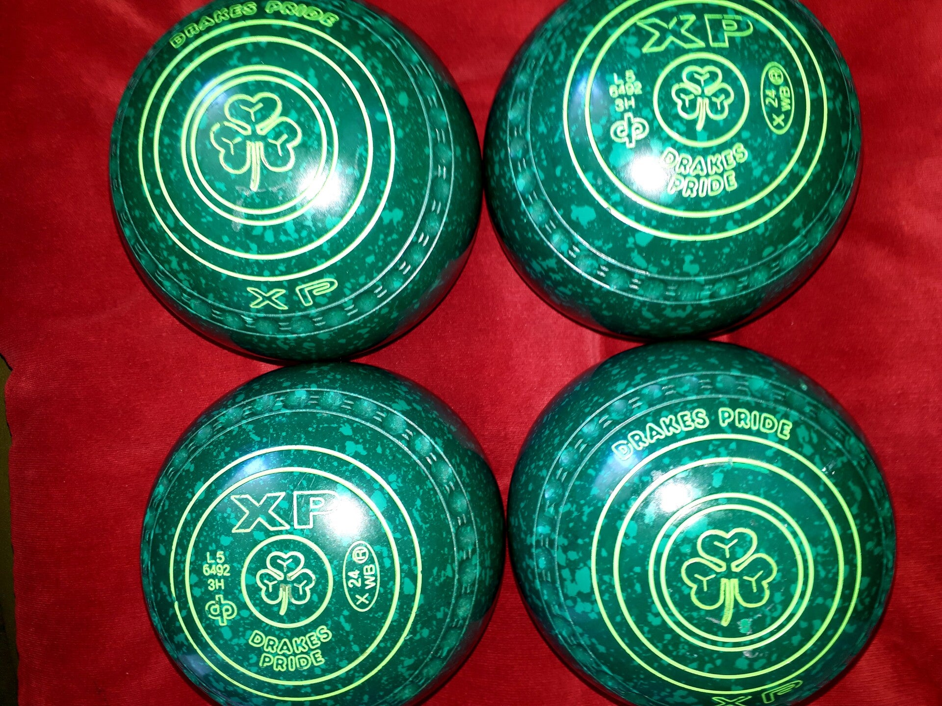Drakes Pride XP bowls Size 3