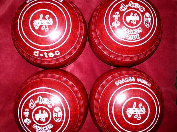 Drakes Pride D-Tec bowls Size 2