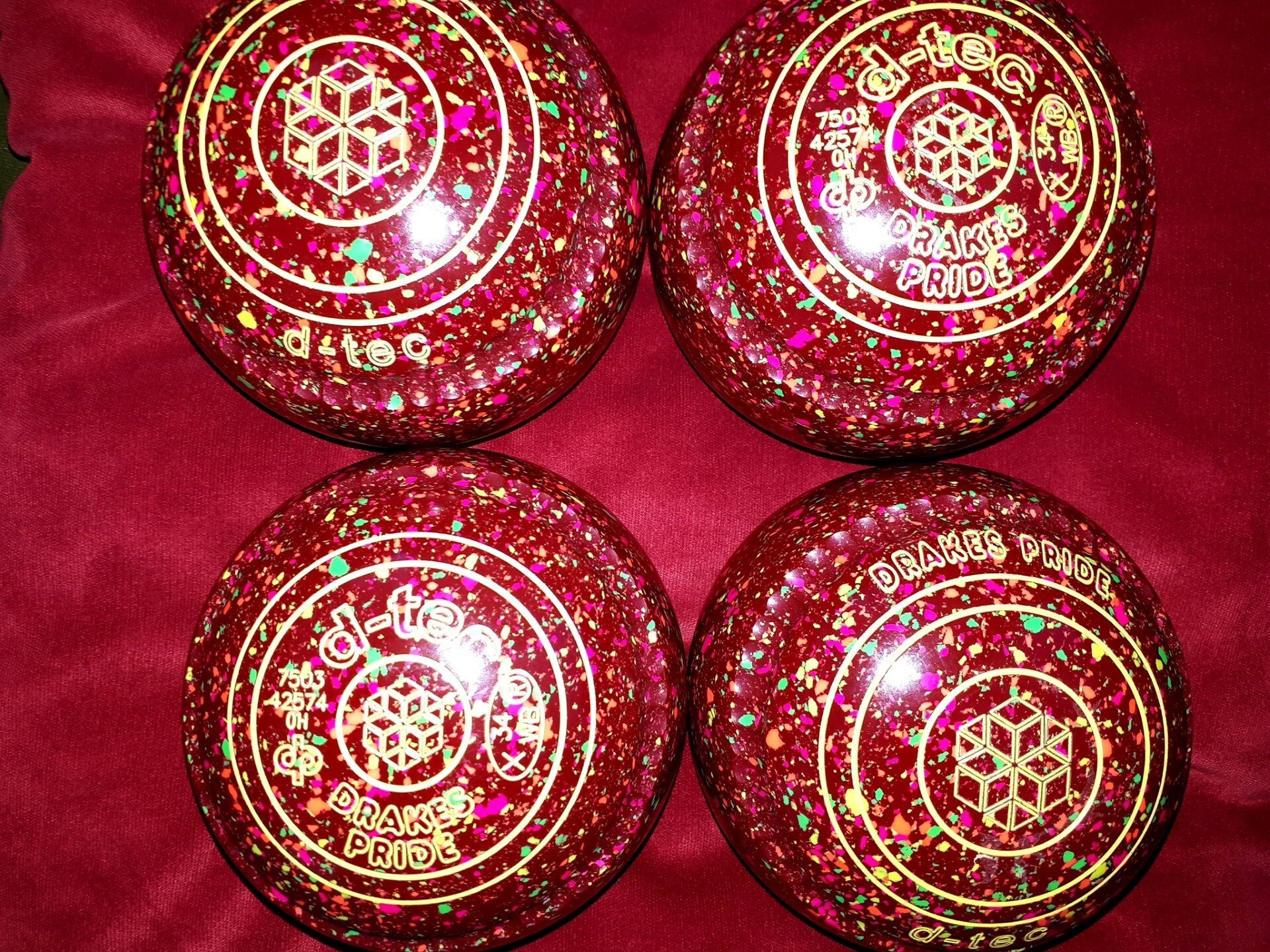 Drakes Pride D-Tec bowls Size 0