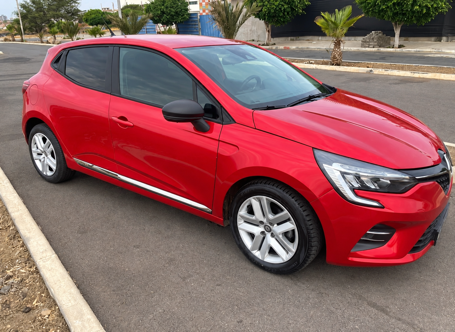 clio-retouched-standard.png