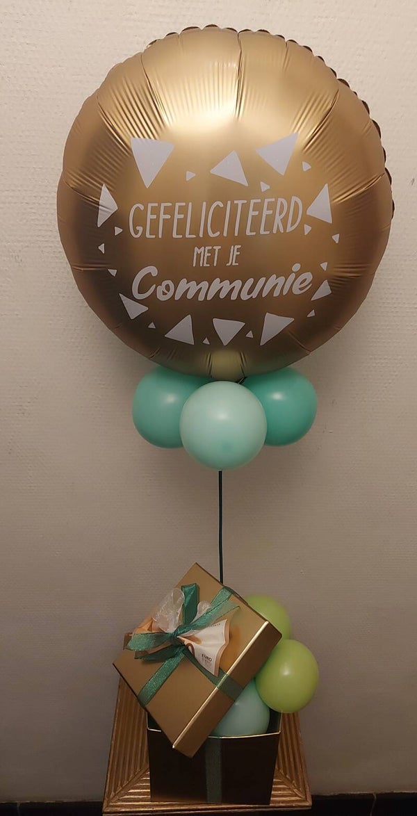 Verrassingsbox met folieballon