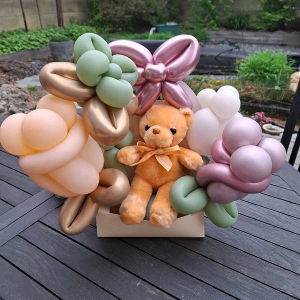 Bloemenkoffer met beertje