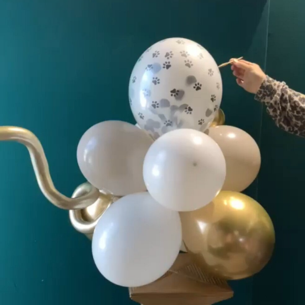Een prikballon op voetje