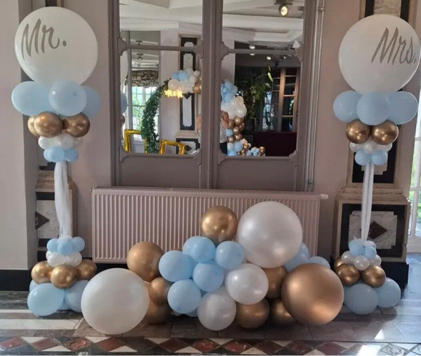Pilaar Mr-Mrs in lichtblauw-goud-wit