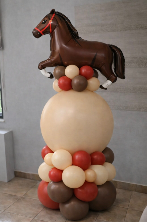 Pilaar verjaardag met folieballon