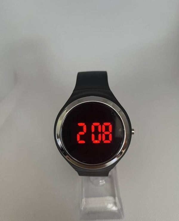 0242Q - Montre LED