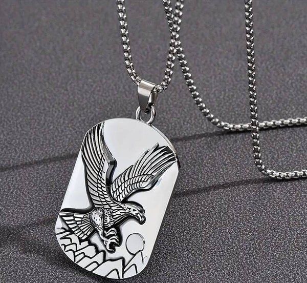 0300Q - Collier pendentif Aigle