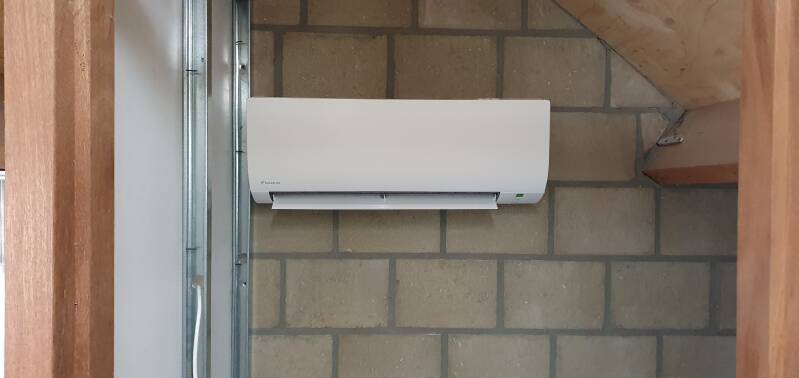 Daikin comfora binnendeel in een voilere