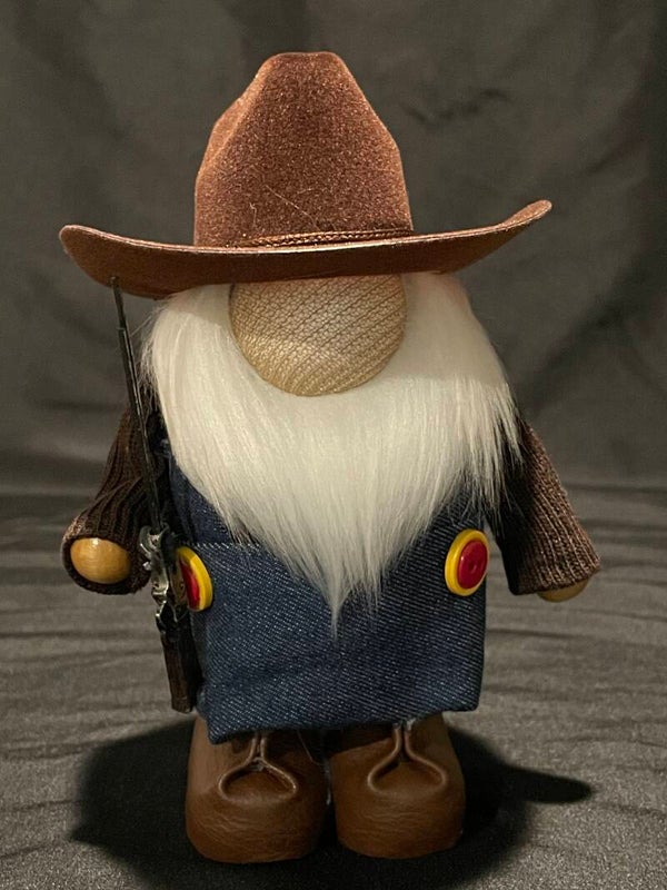 Cowboy gnome