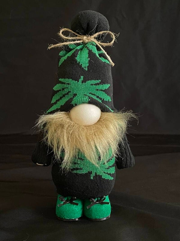Weed gnome