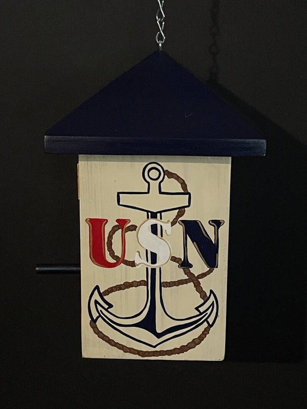US Navy birhouse