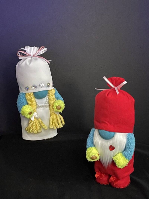 smurfette and papa smurf gnome