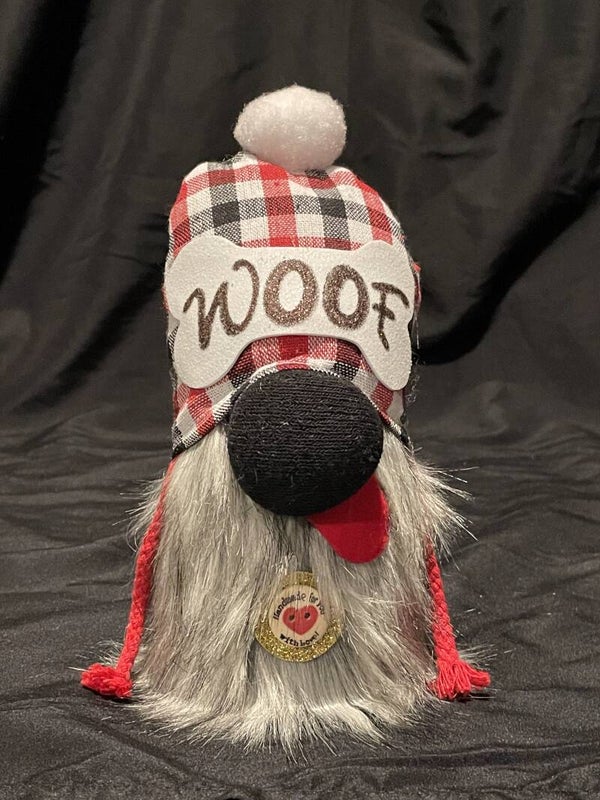doggie gnome with checker hat