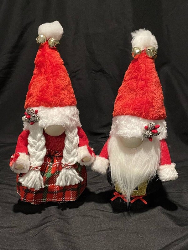 Mr and Mrs clause gnome set
