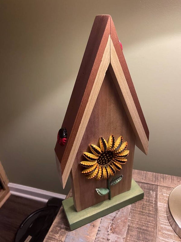 16 inch tall sunflower birdhouse/bottle cap