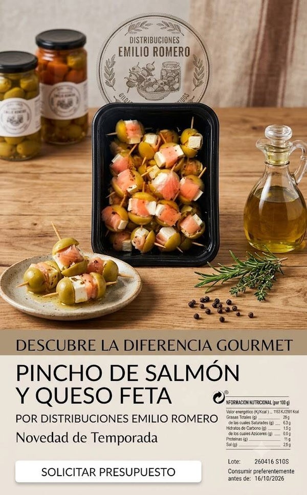 Pincho de Aceituna Gordal con Salmón y Queso feta*