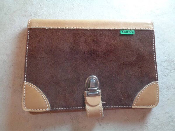 S1790 : Pochette à main Tann's