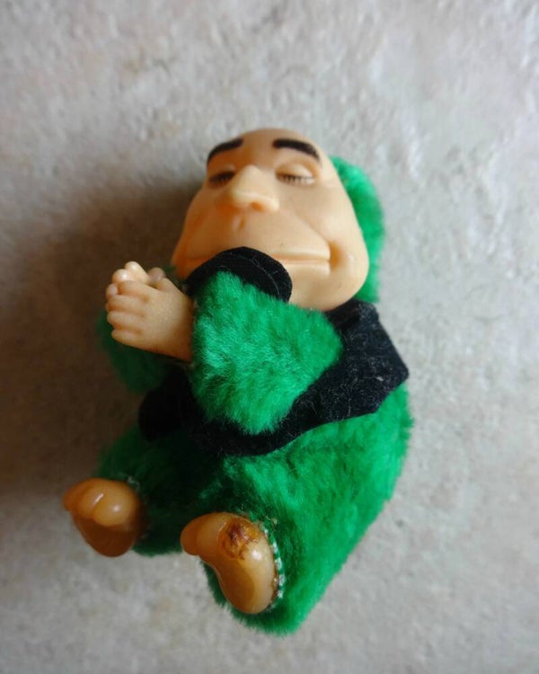 Cu947 : Figurine Mitterand 90's