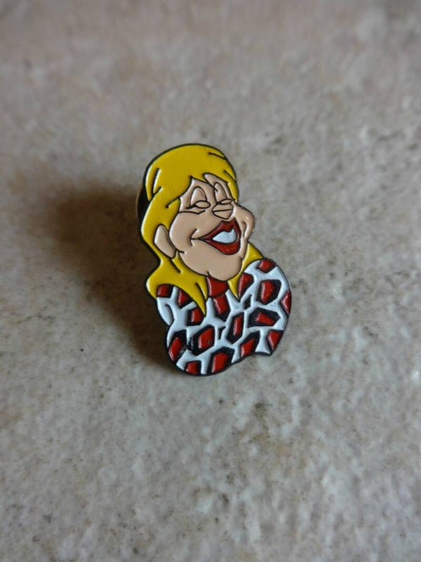 Cu958 : Pin's Edith Cresson