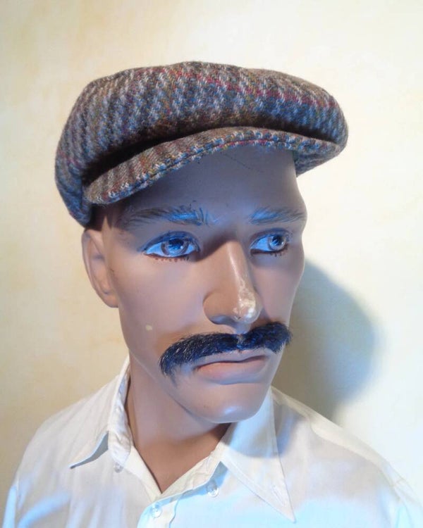 A2606 : Casquette à carreaux