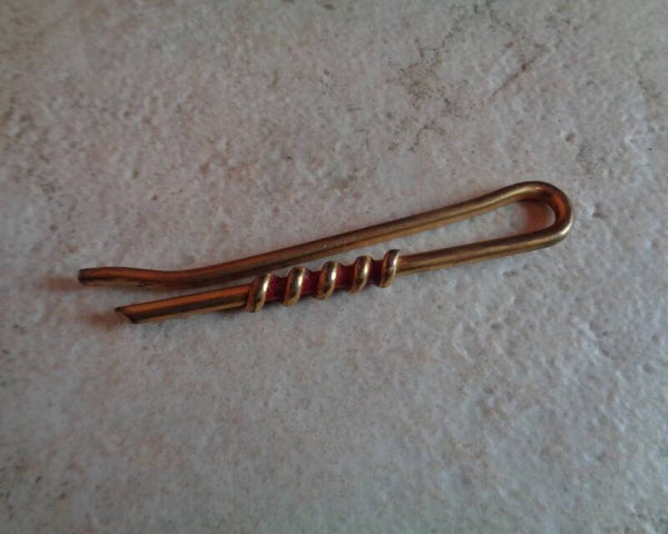 A2345 : Epingle à cravate torsadée