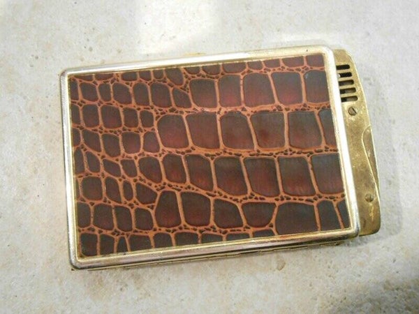 A1086 : Porte cigarettes 50's