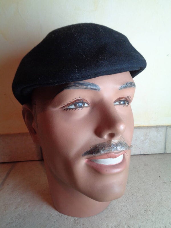 A4318 : Béret laine noir