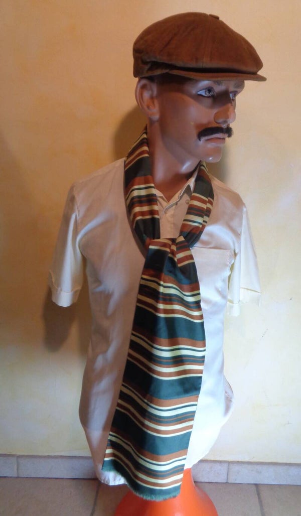 A4093 : Foulard soie 70's