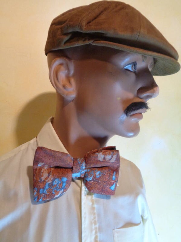 A4095 : Noeud papillon 70's