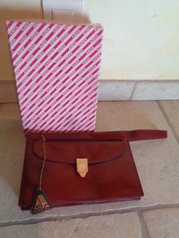 S2214 : Pochette cuir 60's