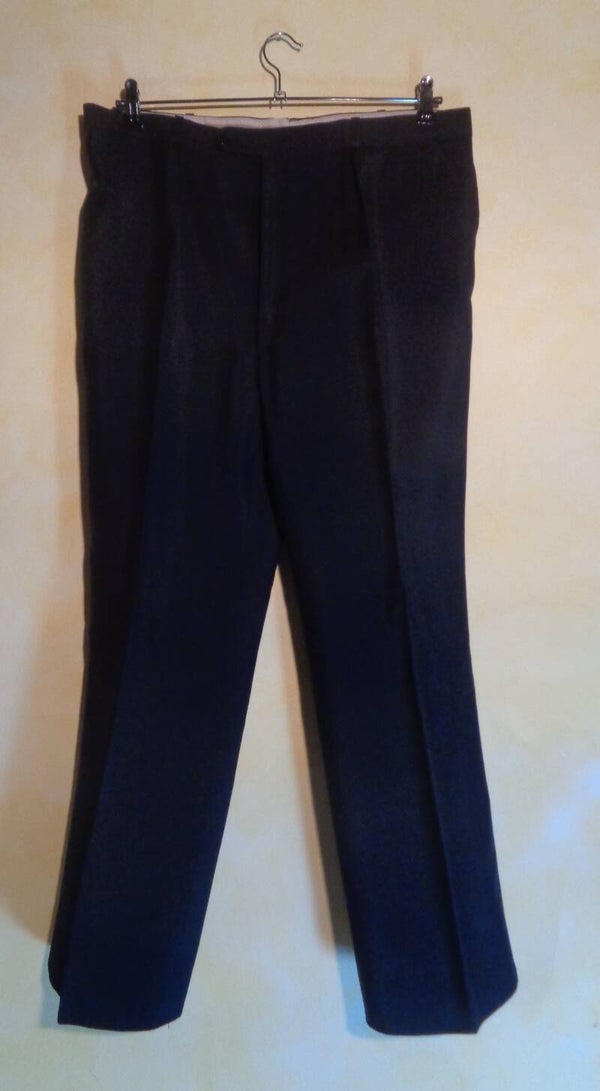 H1034 : Pantalon à liseré T.XL