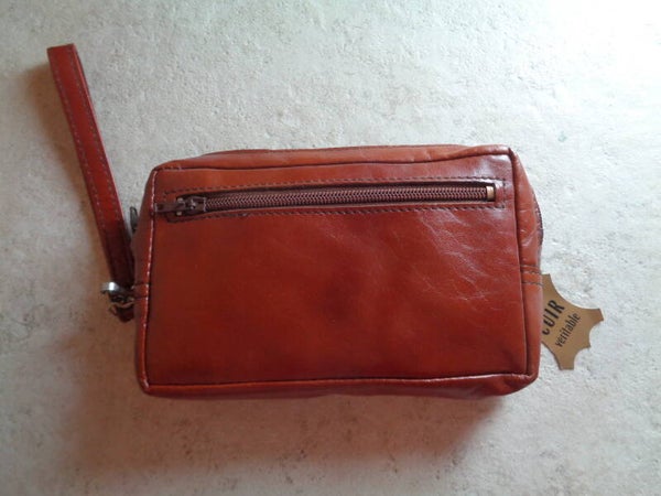 S2215 : Pochette cuir 60's